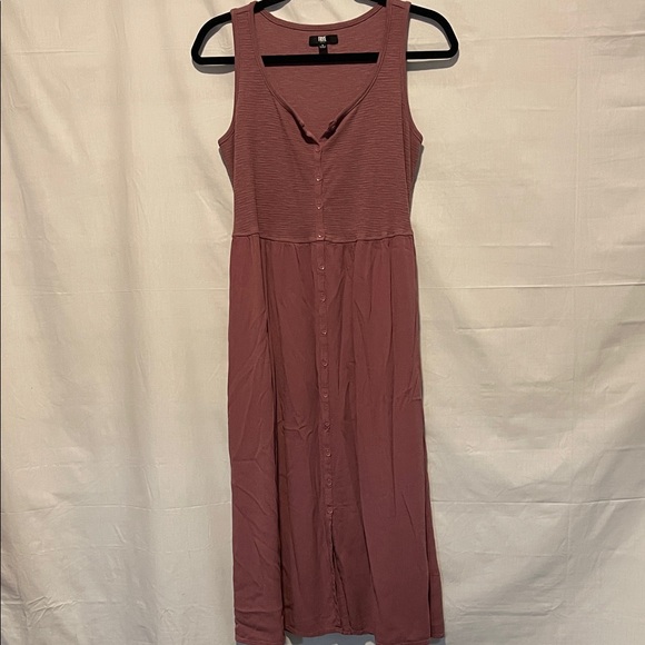 Sleeveless Button-Down Dress in Mauve - Picture 1 of 6